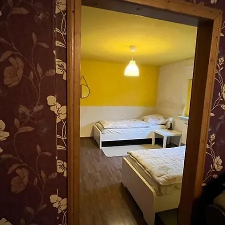 Apartment Monteure, Ganzes Haus, Schwarzheide, Haus 1