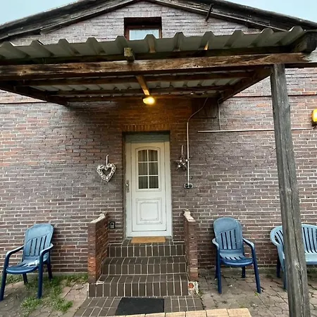 Monteure, Ganzes Haus, Schwarzheide, Haus 1 *