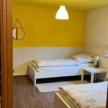 Apartment Monteure, Ganzes Haus, Schwarzheide, Haus 1 *