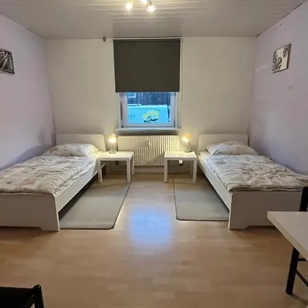 Monteure, Ganzes Haus, Schwarzheide, Haus 1 * Schwarzheide