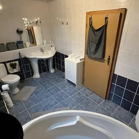 Monteure, Ganzes Haus, Schwarzheide, Haus 1 Apartment Schwarzheide