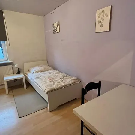 Monteure, Ganzes Haus, Schwarzheide, Haus 1 *