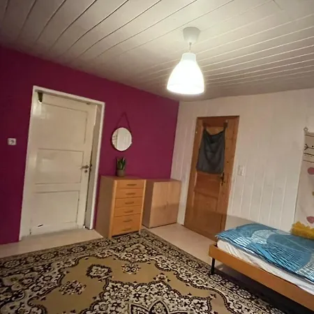 Apartment Monteure, Ganzes Haus, Schwarzheide, Haus 1 *