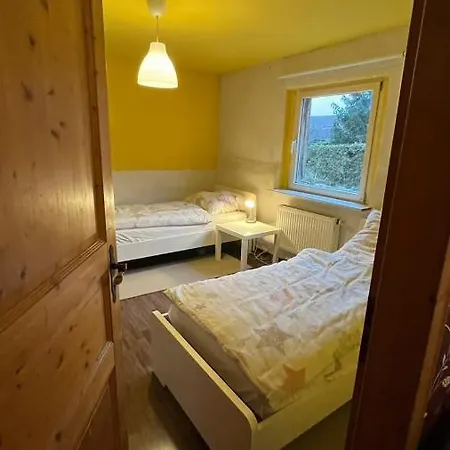 Monteure, Ganzes Haus, Schwarzheide, Haus 1 Apartment Schwarzheide