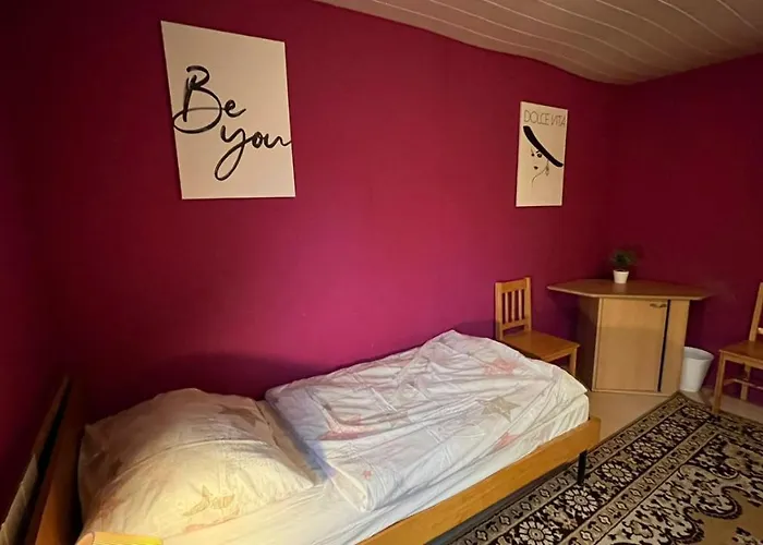 Monteure, Ganzes Haus, Schwarzheide, Haus 1 Διαμέρισμα *