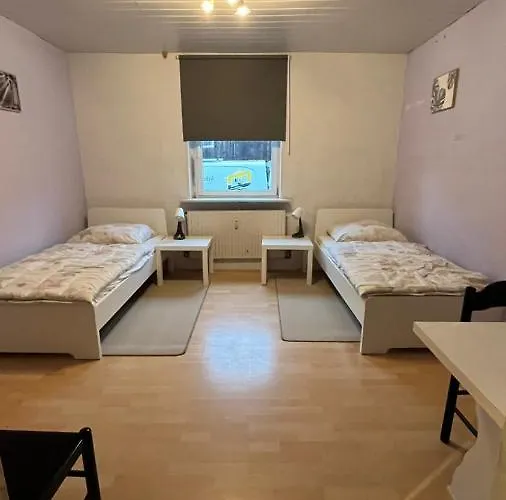 Monteure, Ganzes Haus, Schwarzheide, Haus 1