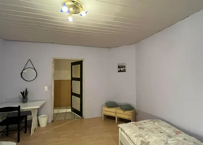 Monteure, Ganzes Haus, Schwarzheide, Haus 1 Διαμέρισμα