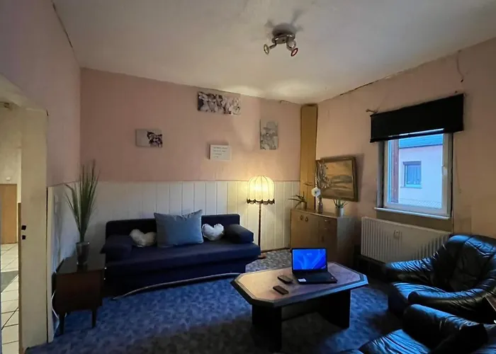 Monteure, Ganzes Haus, Schwarzheide, Haus 1 Διαμέρισμα *