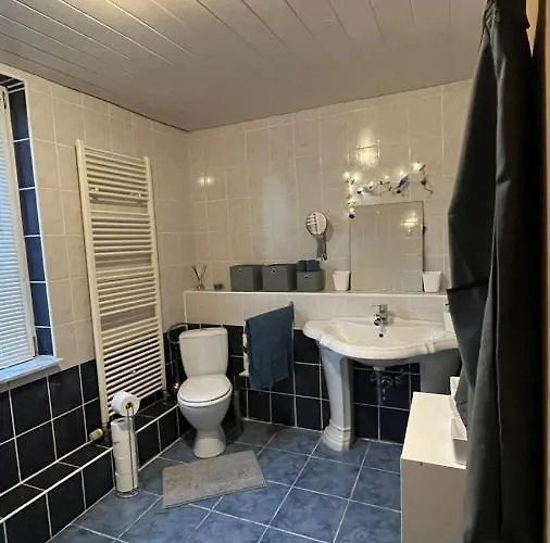 Monteure, Ganzes Haus, Schwarzheide, Haus 1 Διαμέρισμα